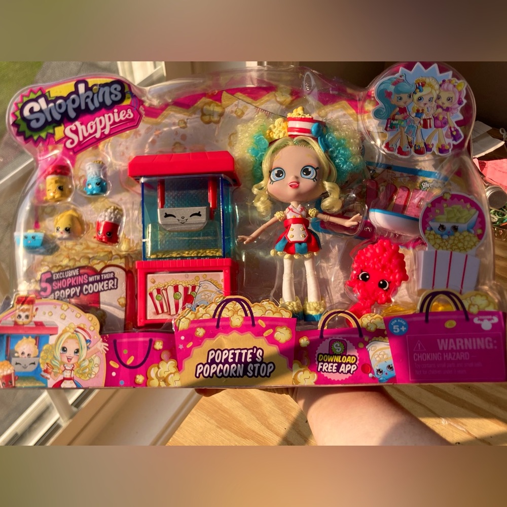 exclusive, limited edition, SEASON 2 Shopkins Shoppie‘s (popettes popcorn stop)